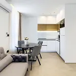 A'more Bijeca - 20m From The - New & Modern