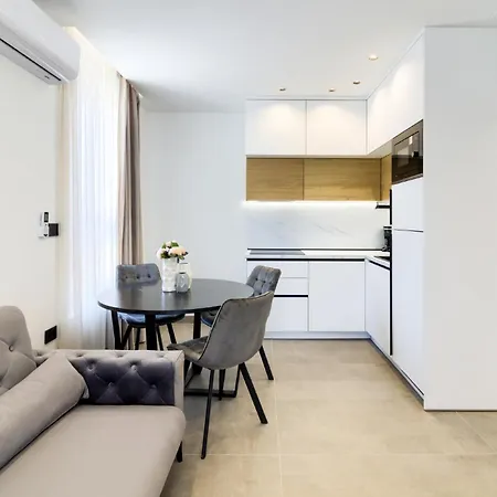 A'more Bijeca - 20m From The - New & Modern