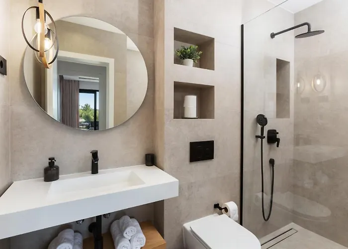 A'more Bijeca - 20m From The - New & Modern Apartman