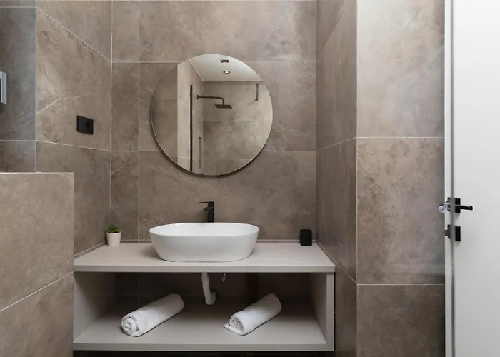 A'more Bijeca - 20m From The - New & Modern *