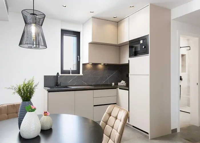 A'more Bijeca - 20m From The - New & Modern 메덜린