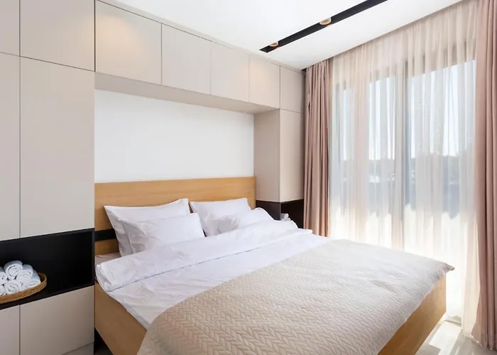 A'more Bijeca - 20m From The - New & Modern * 메덜린