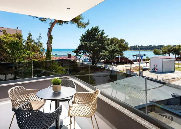 A'more Bijeca - 20m From The - New & Modern *