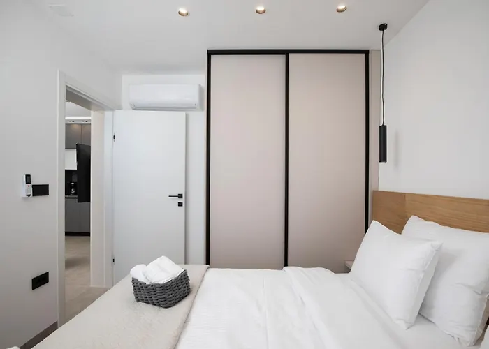 아파트 A'more Bijeca - 20m From The - New & Modern *