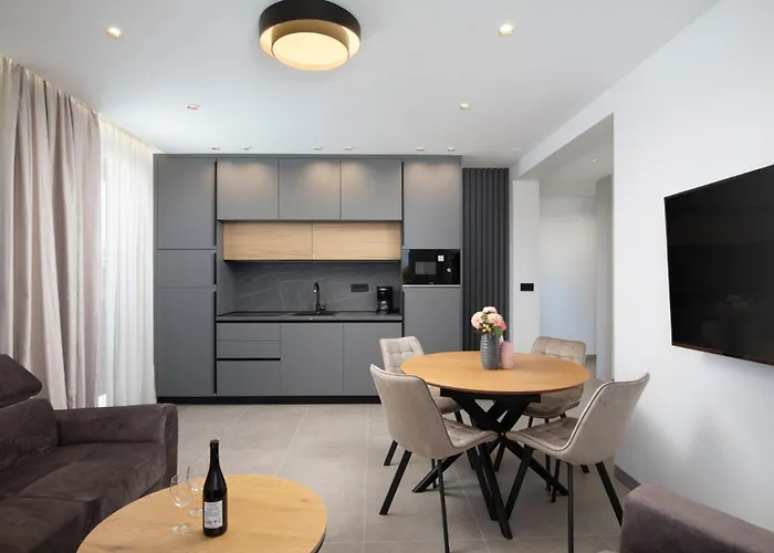 A'more Bijeca - 20m From The - New & Modern 메덜린