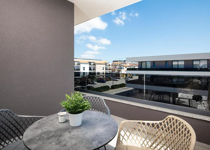 아파트 A'more Bijeca - 20m From The - New & Modern *