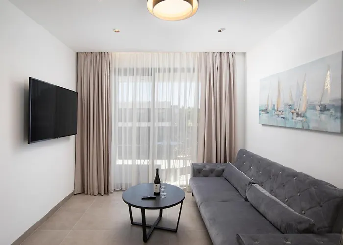 A'more Bijeca - 20m From The - New & Modern 아파트 메덜린