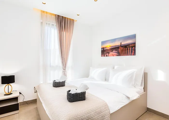 A'more Bijeca - 20m From The - New & Modern 아파트 *